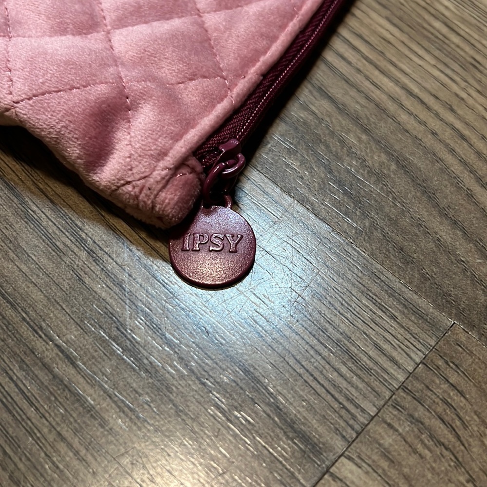 2/$10 Ipsy Makeup Bag - Plush Pink - Picture 3 of 4